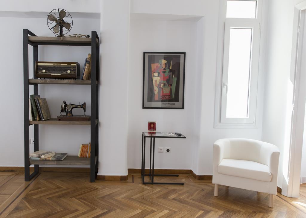 Hellenic Hospitality House Apartment Атина Екстериор снимка